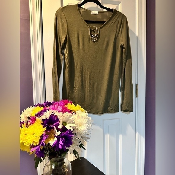 Glitz woman’s top - Picture 1 of 3